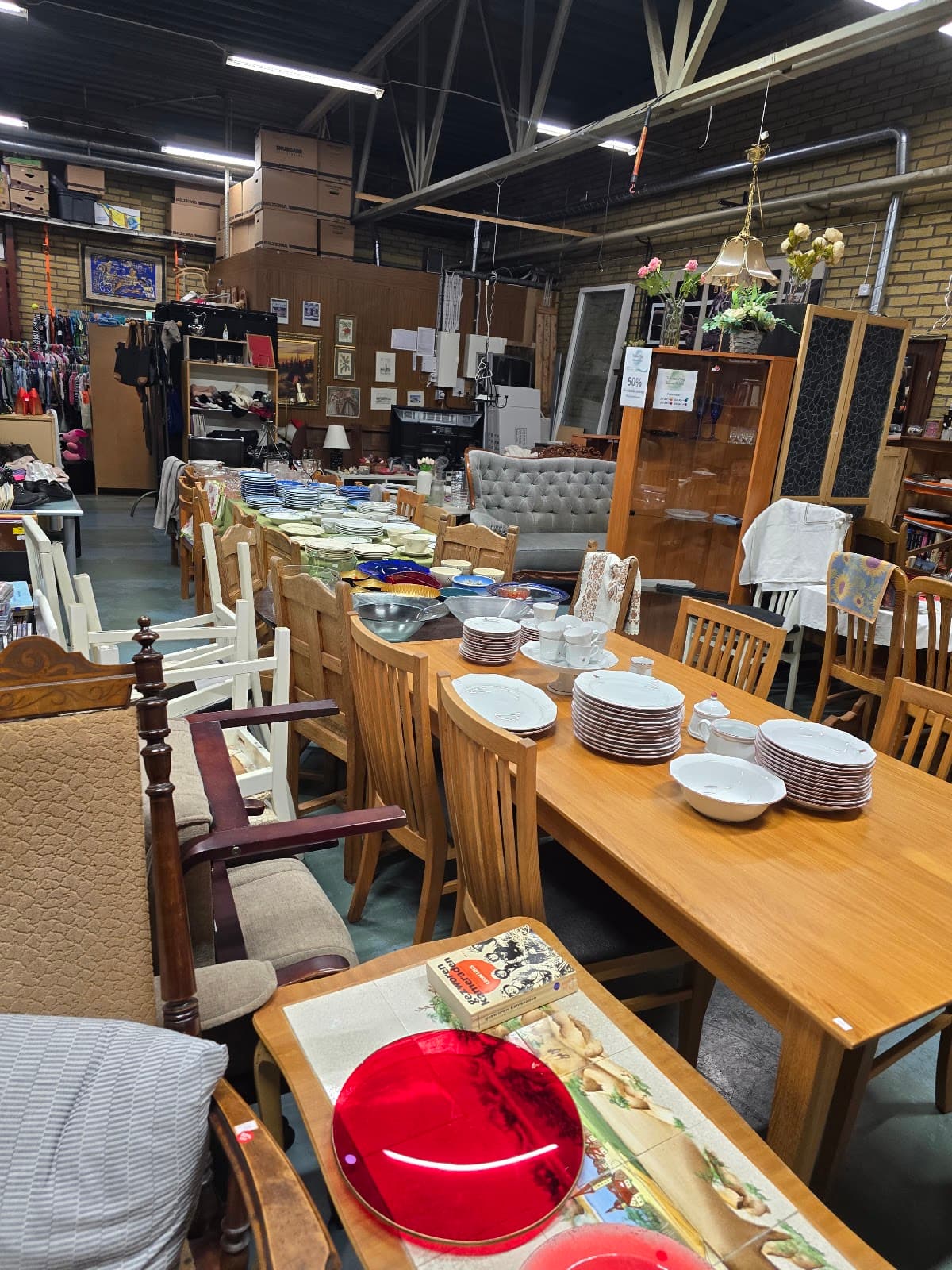 Tidlösa Ting Secondhand (11/11)