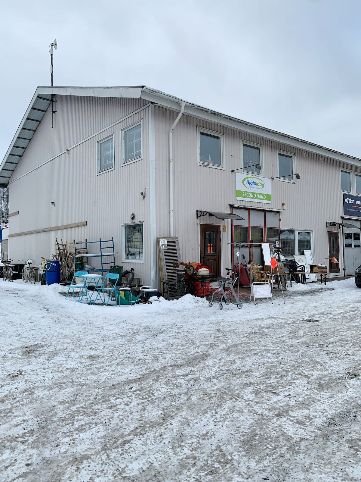 Hjälpidag secondhand