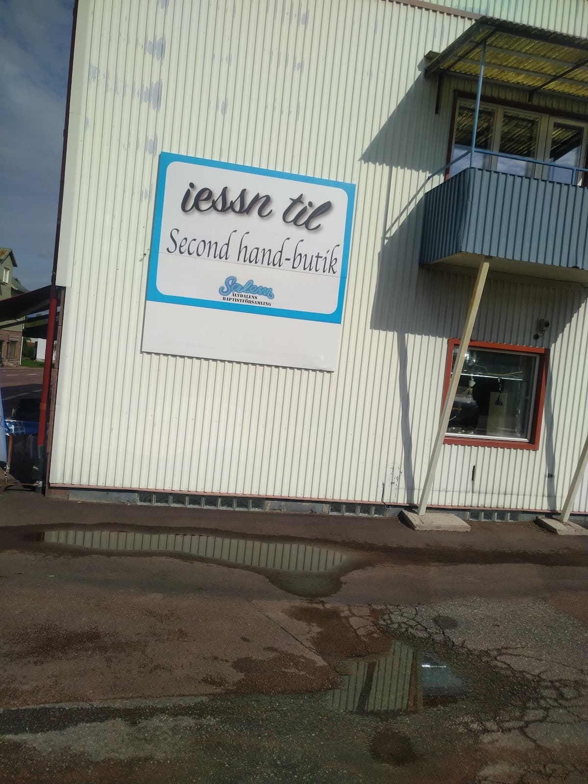 Main image