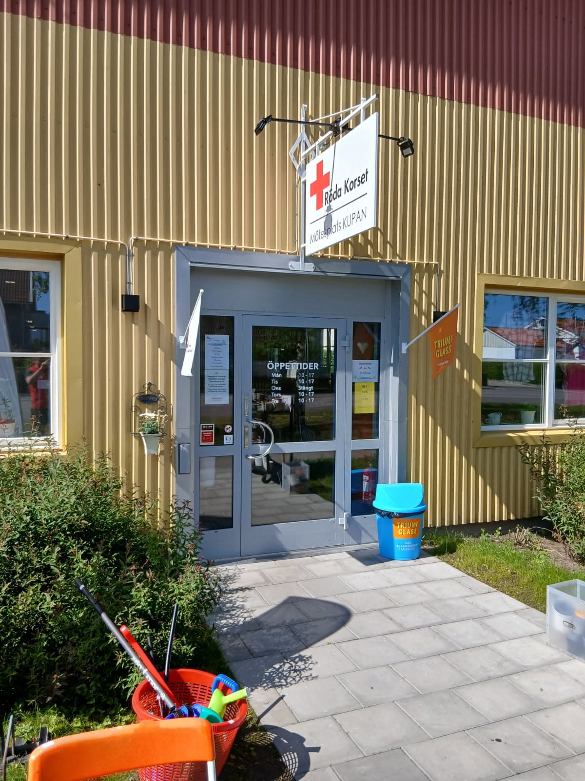 Main image