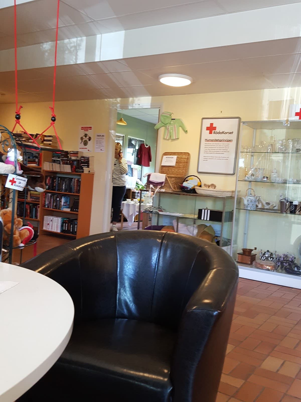 Röda Korset Sjövik-Östad Second Hand