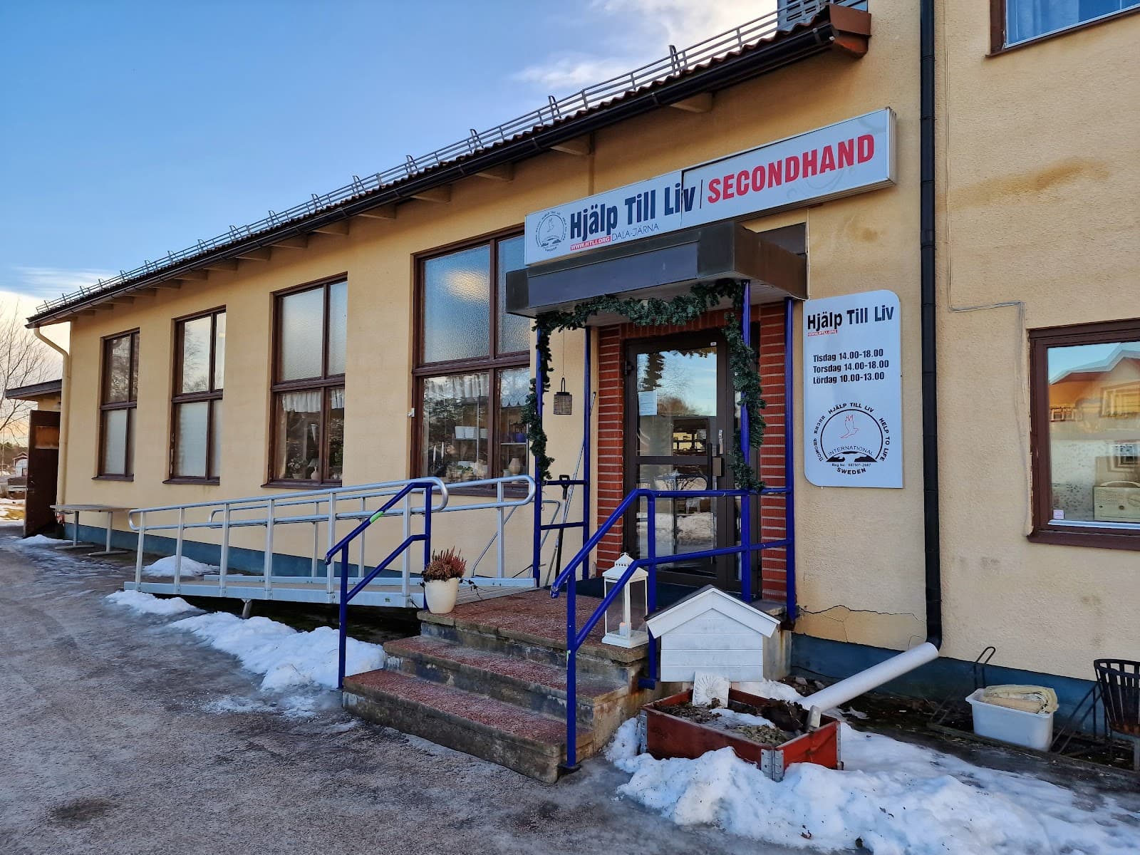 Main image
