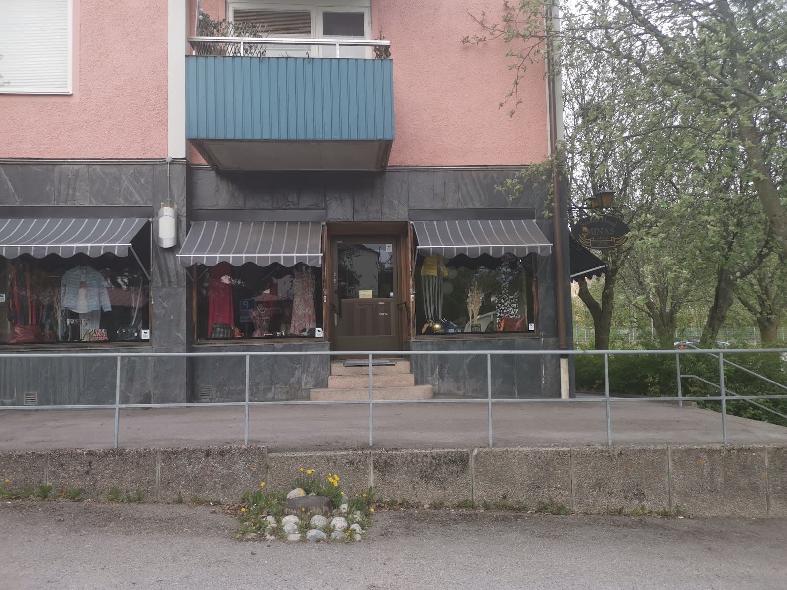 Main image
