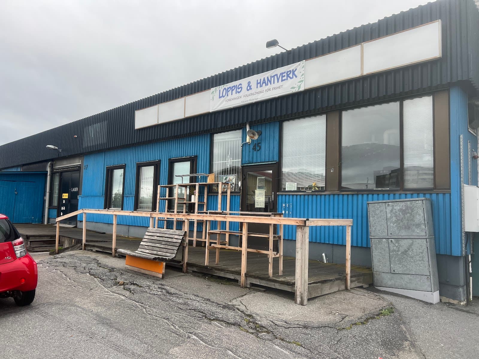 Loppis & hantverk föreningen folkbildning för frihet