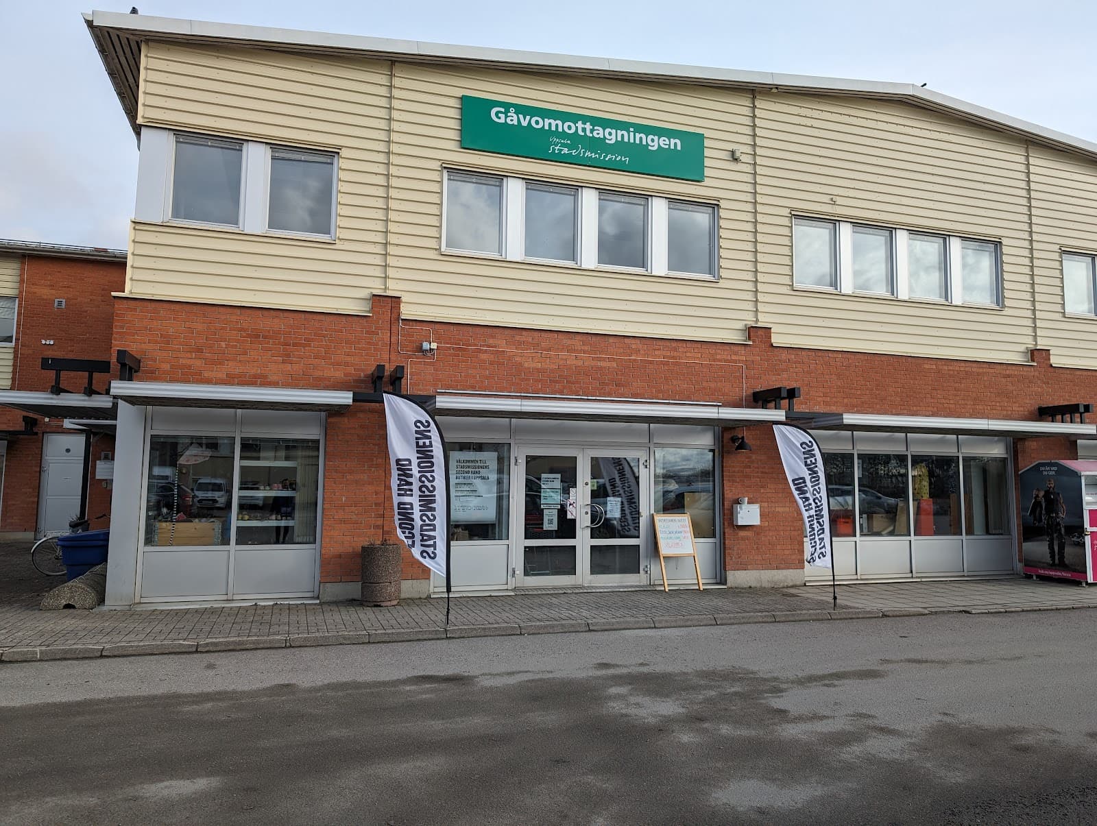 Main image
